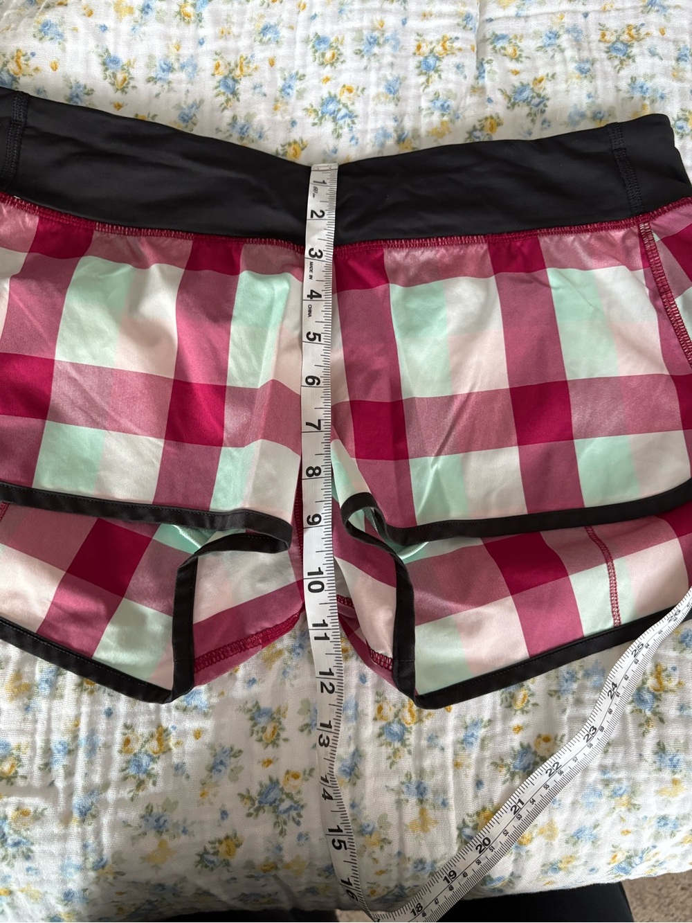 Lululemon Women’s Pink Plaid Active Shorts with Black Waistband - Picture 5 of 6